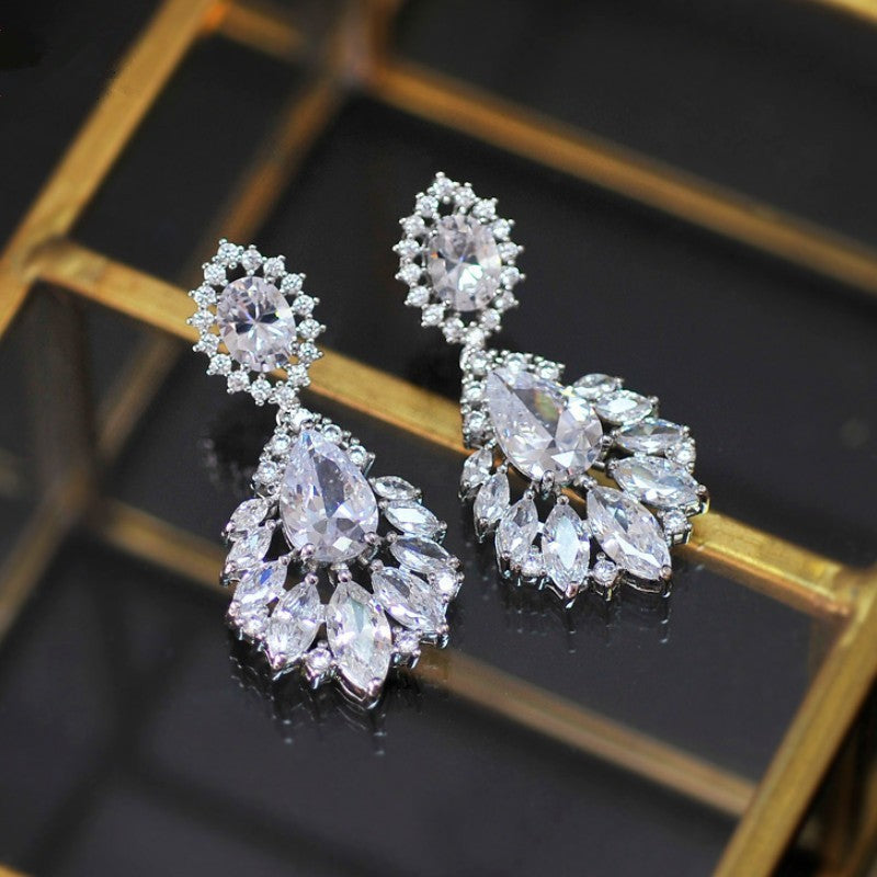 Celeste Moissanite Pendant Set