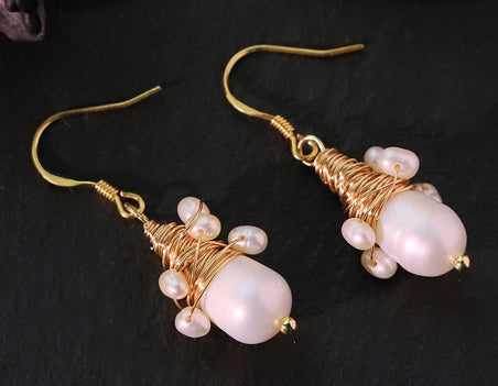 Natural Pearl Embellished Wire-wrapped Earrings Fresh And Sweet
