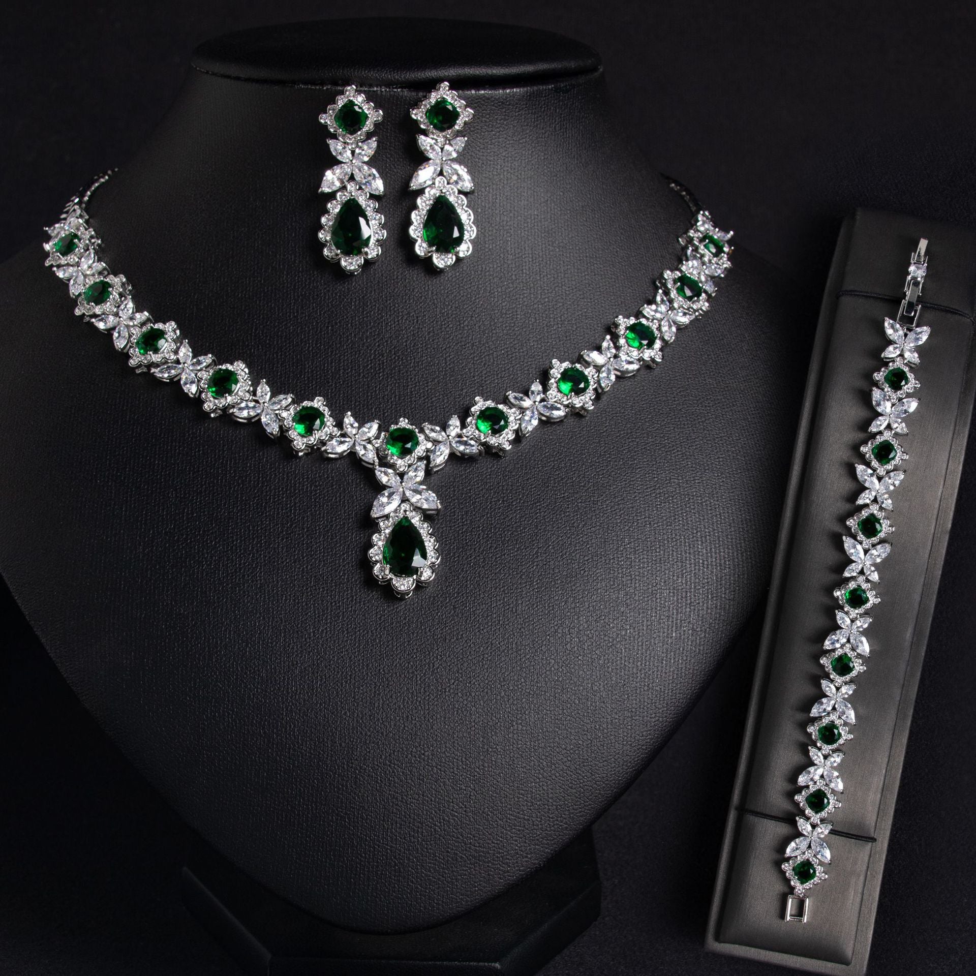 Royal Radiance Jewelry Set