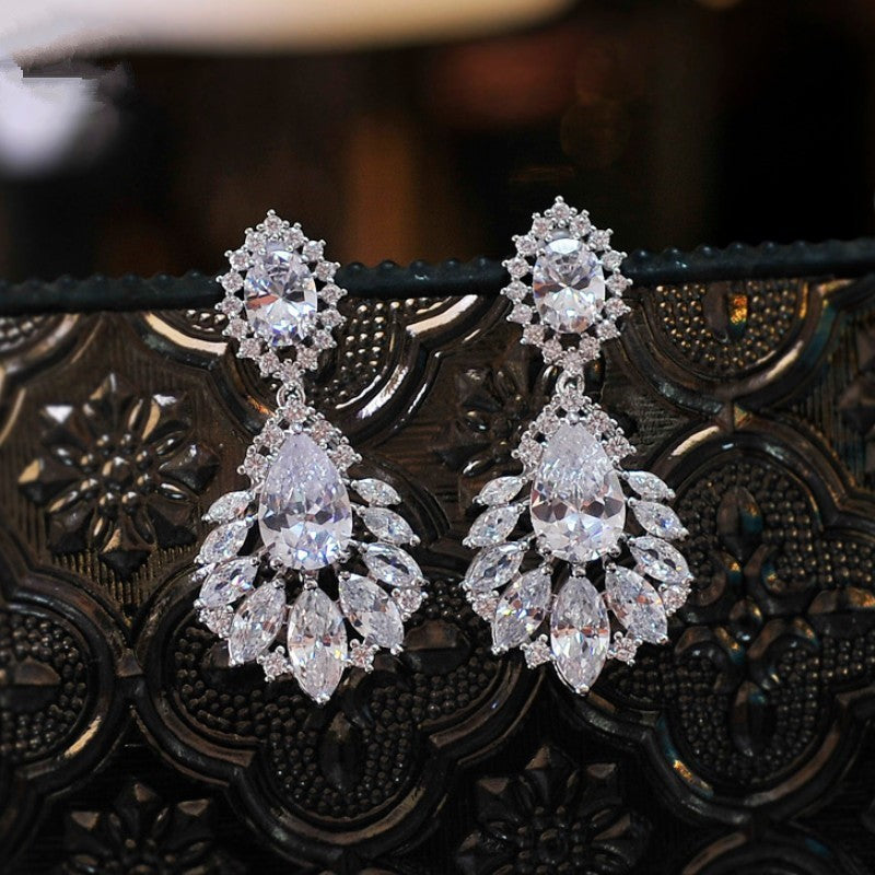 Celeste Moissanite Pendant Set